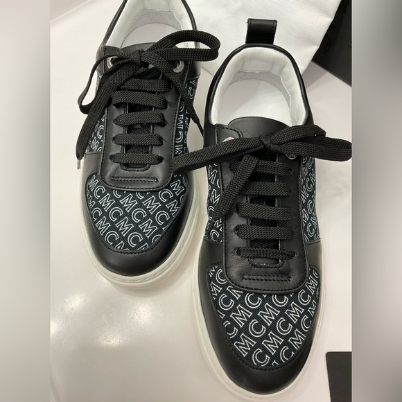 NIB MCM Low-Top Logo Sneakers - Picture 4 of 13